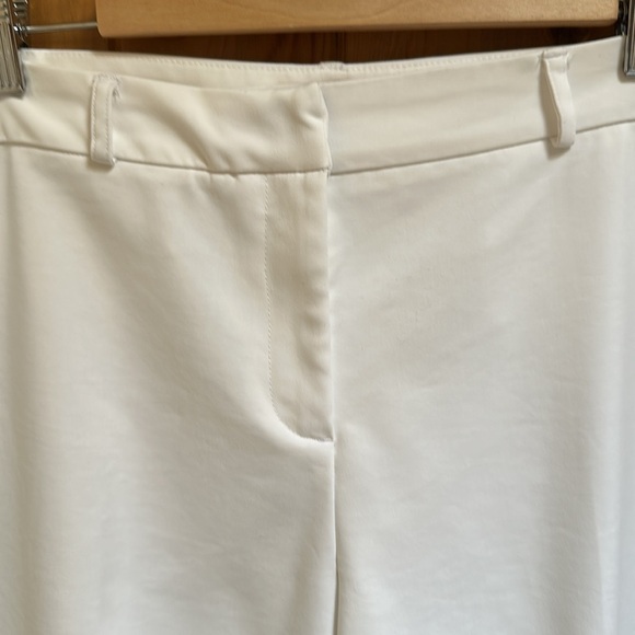 ⬇️ PRICE DROP⬇️ White pants - Picture 2 of 7